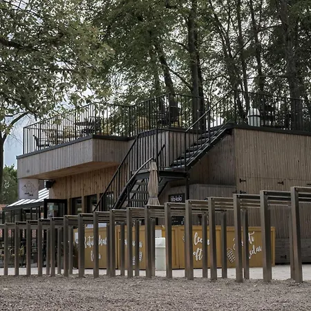 Danes Skveras, Jaukus Apartamentai Centre Апартаменты *